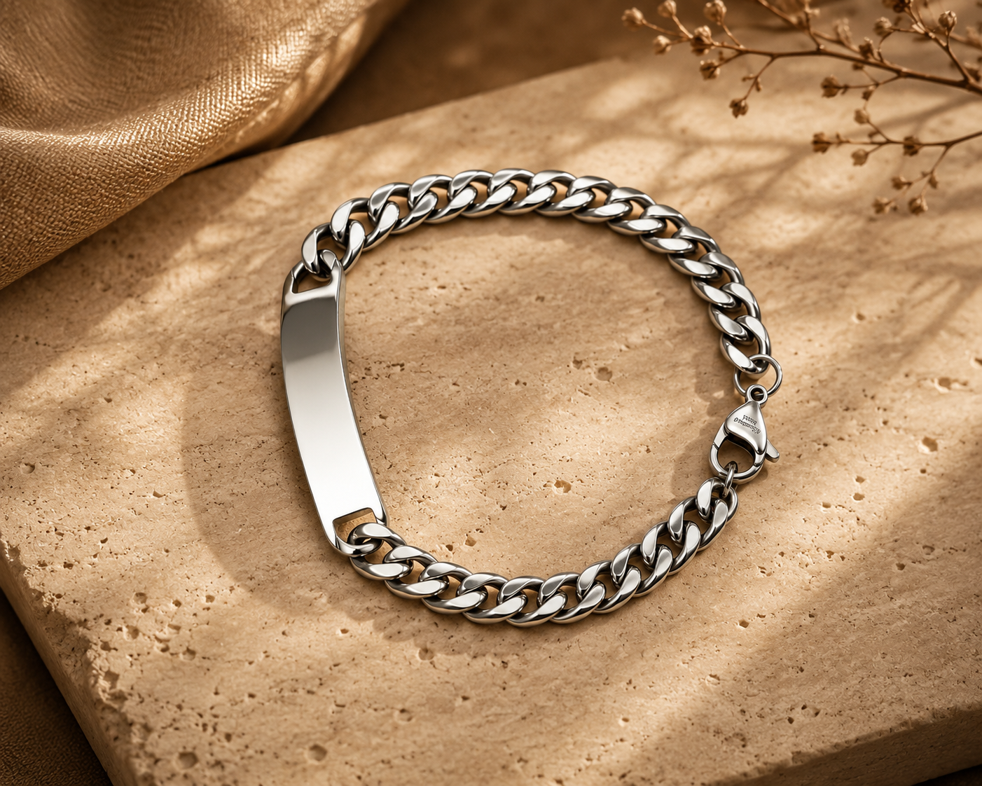 Personalisierte Armbänder und Schmuck mit Gravur von Mirha Milano