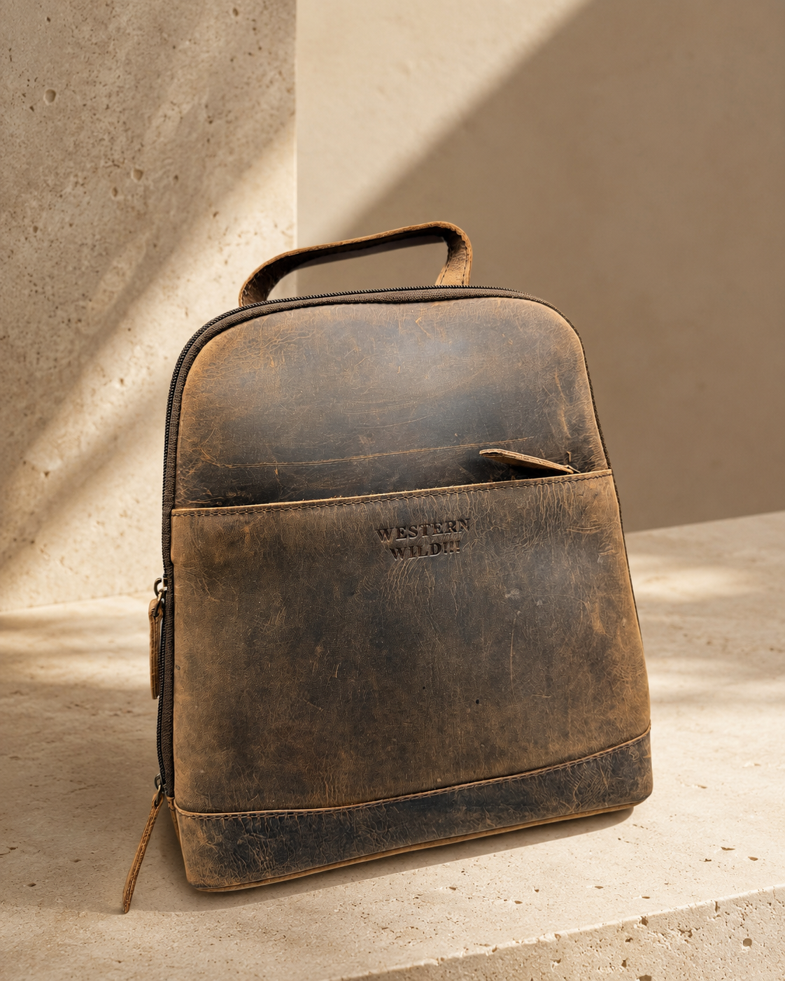 Leder-Rucksack mit Gravur — Vintage Rucksack Herren