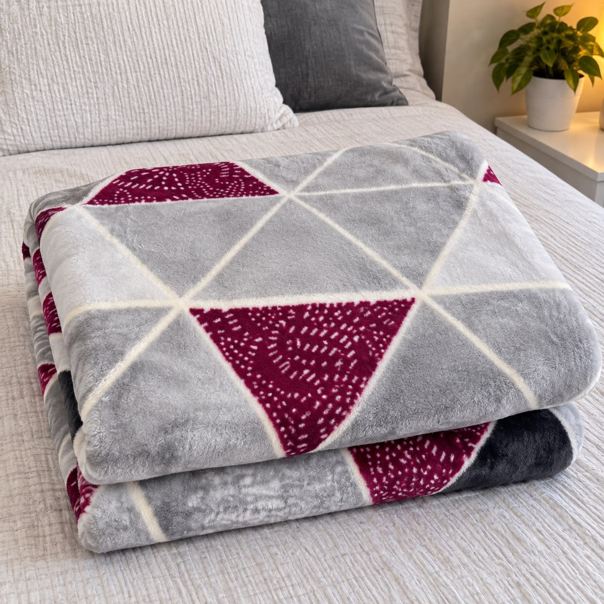 Kaiser Home Kuscheldecke 220x240 cm Grau Bordeaux geometrisch