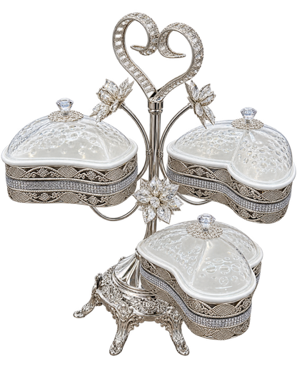 Servierschalen Set Herzform Silber mit geöffnetem Deckel und Ständer – freigestellt